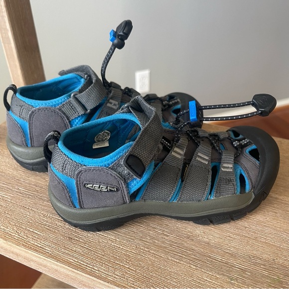 KEEN Kids' Gray and Blue Adventure Sandals Washable Kids Size 13 - Picture 7 of 13